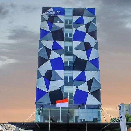 Md 7 Hotel Cirebon Luaran gambar