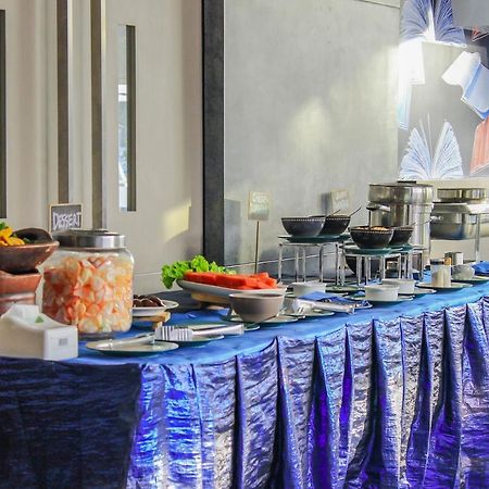 Md 7 Hotel Cirebon Luaran gambar