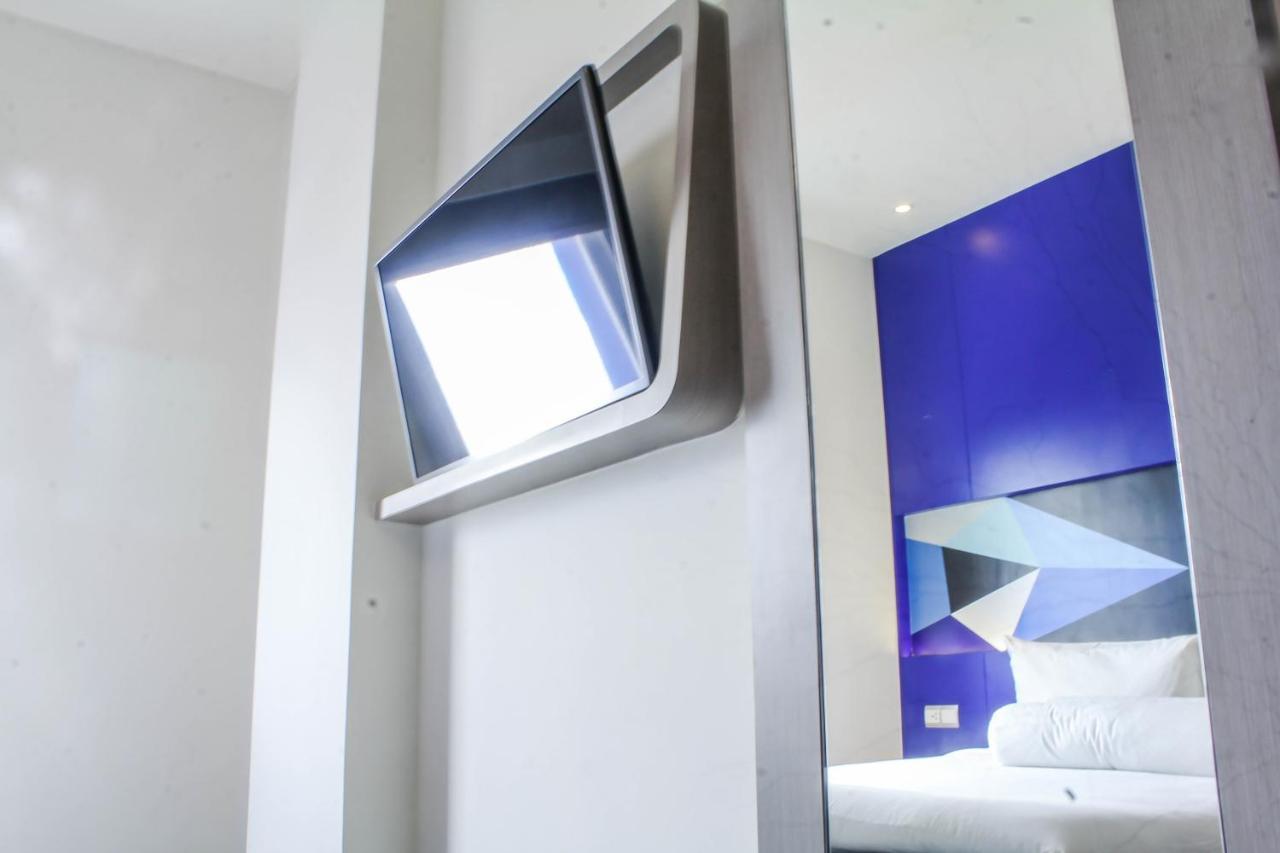 Md 7 Hotel Cirebon Luaran gambar